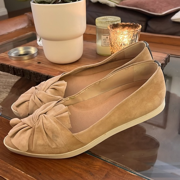 Dr. Scholls Bow Flats - Picture 3 of 10